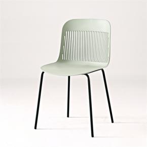Polypropylene chair with metal feet